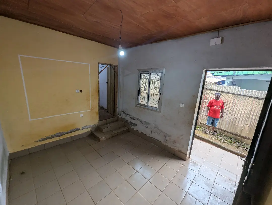 Appartement moderne à louer à Bafoussam Explosif - Image 3