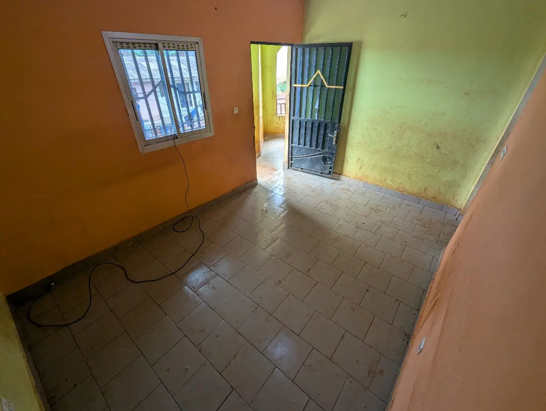 Appartement moderne à louer à Bafoussam Toungang Ville - Image 3
