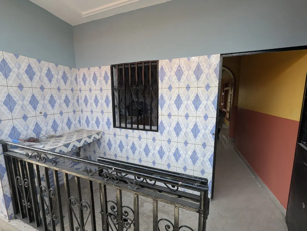Appartement moderne à louer à Bafoussam Carrefour Ekoule - Image 3