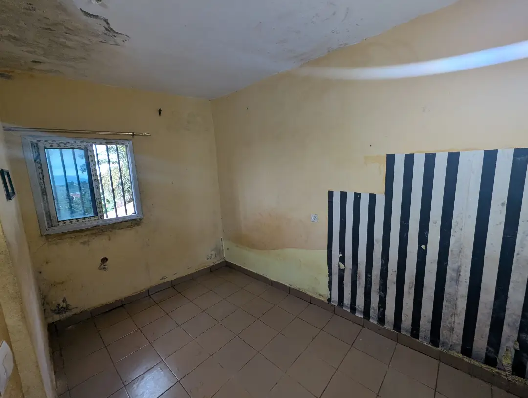 Chambre moderne à louer à Bafoussam Cami Toyota - Image 3