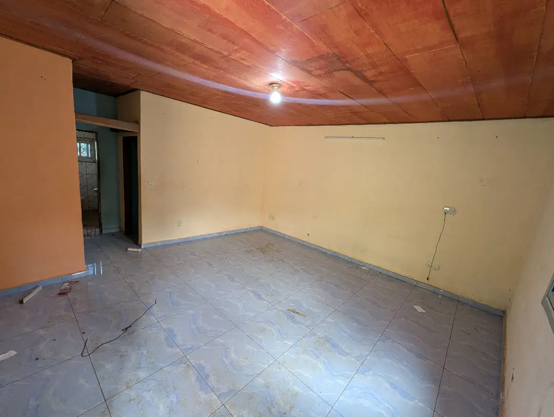 Appartement moderne à louer à Bafoussam Mairie Rural - Image 3
