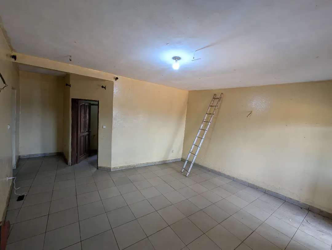 Appartement moderne à louer à Bafoussam Marie Rurale - Image 3