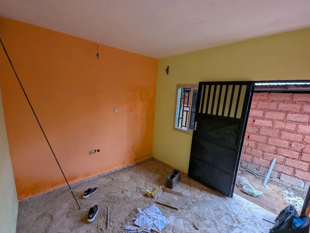 Chambre à louer à Bafoussam Ta'a Mbah - Image 3
