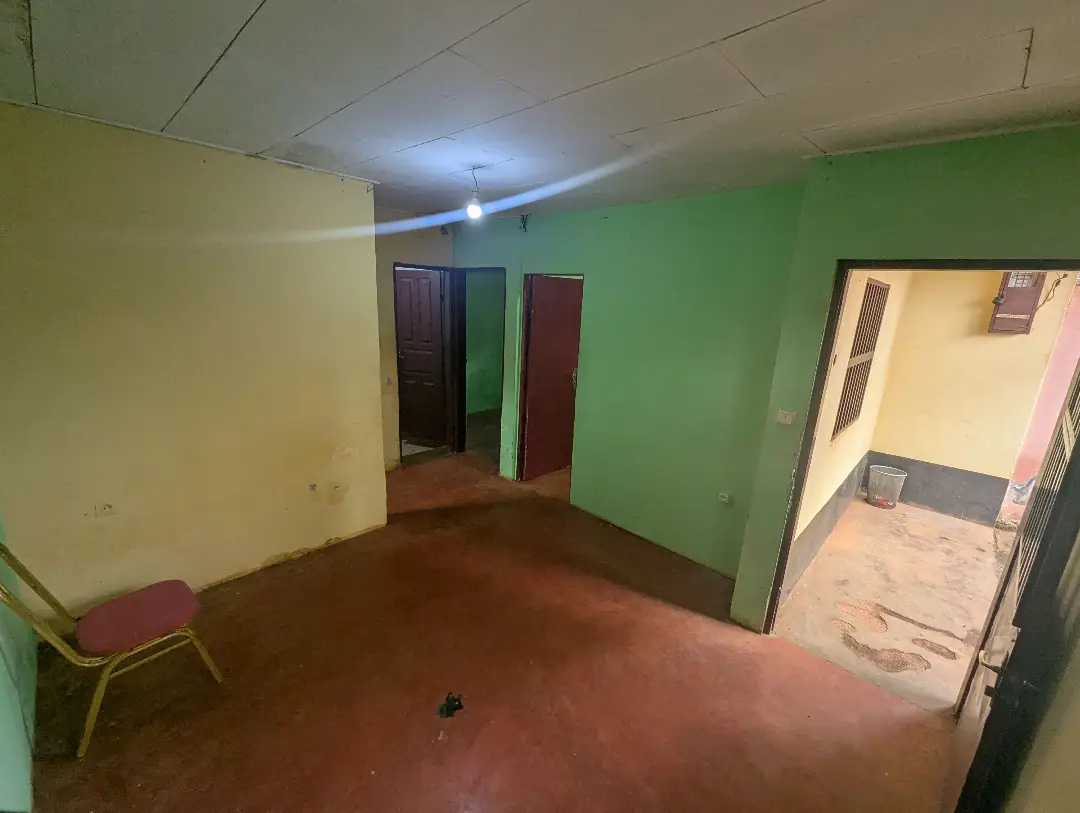 Appartement moderne à louer à Bafoussam Entre Domicile Tankou - Image 3