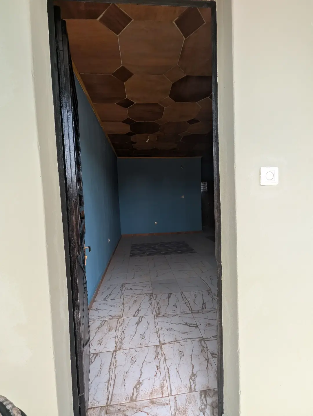 Studio moderne à louer à Bafoussam Tchitchap (ver La Maetur) - Image 3