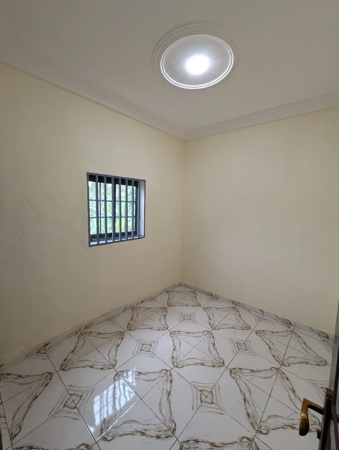 Villa moderne à vendre à Bafoussam Memboutchi - Image 32