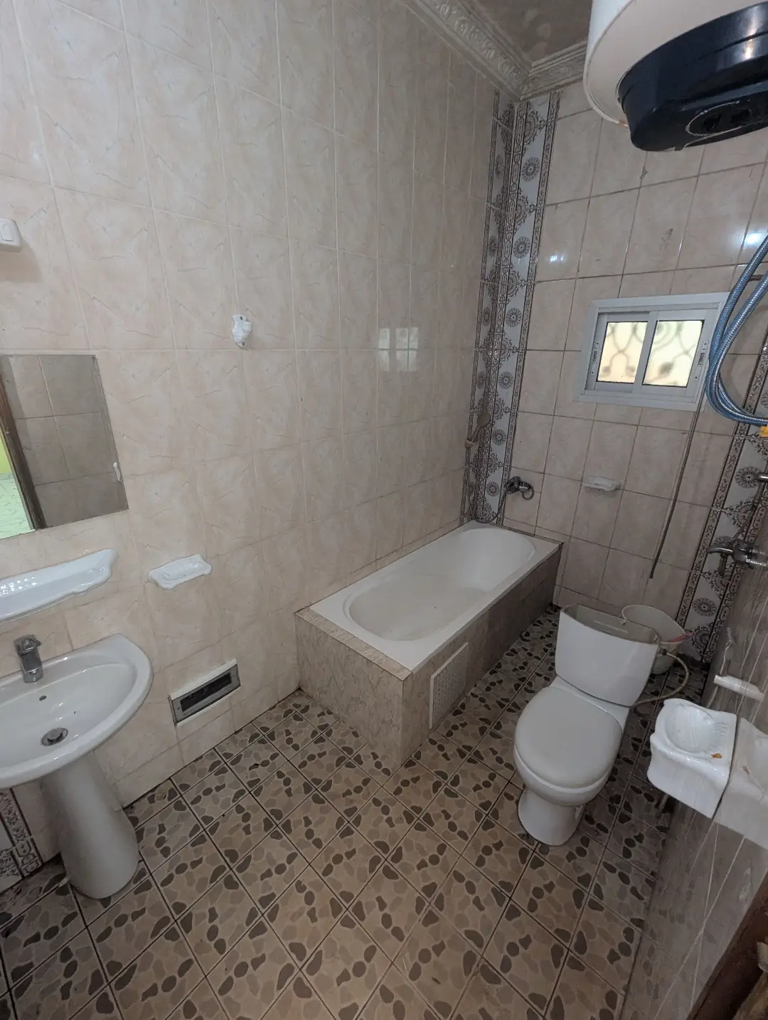 Appartement moderne à louer à Bafoussam Voltaire - Image 34