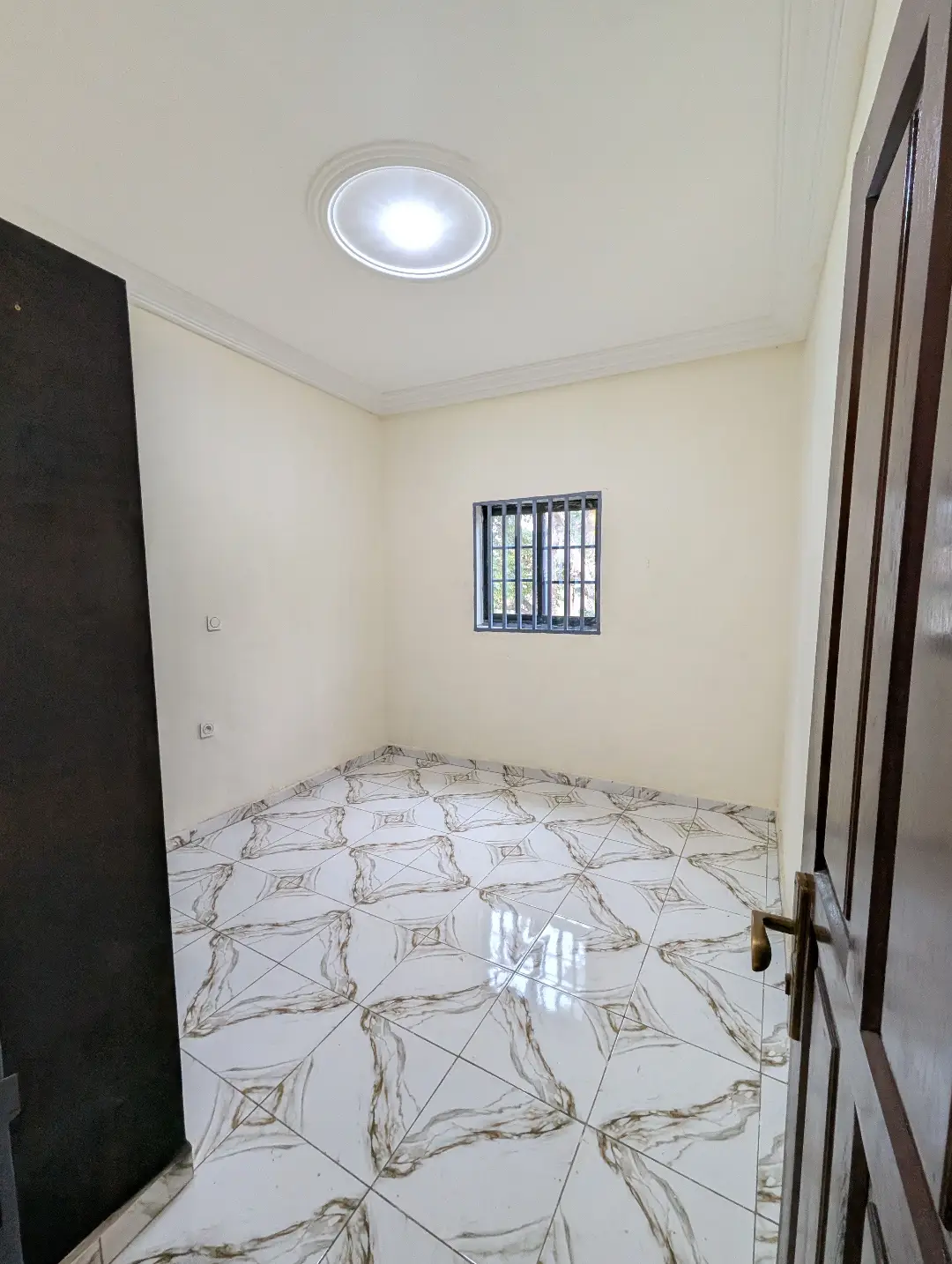 Villa moderne à vendre à Bafoussam Memboutchi - Image 39