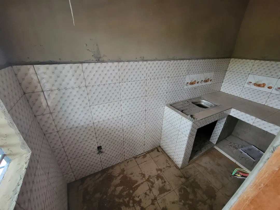 Studio moderne à louer à Bafoussam Ngouache I - Image 4