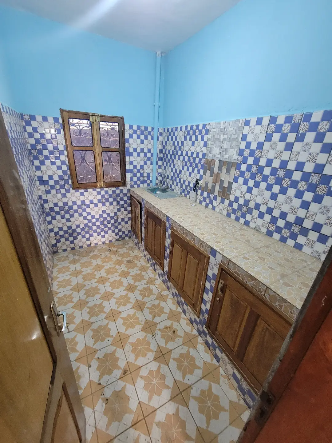 Appartement moderne à louer à Bafoussam Fin Goudron Toket - Image 4