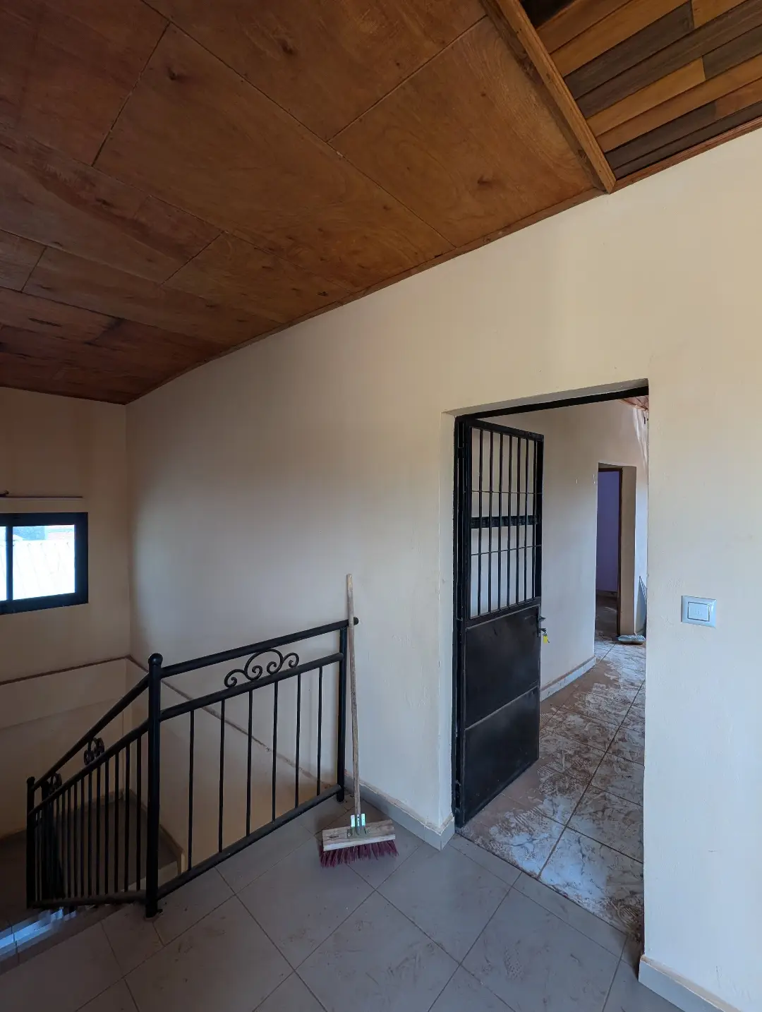 Appartement moderne à louer à Bafoussam Carrefour Ekoule - Image 4