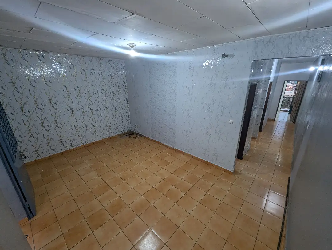 Appartement moderne à louer à Bafoussam Lafe( Ta'a Mbah) - Image 4