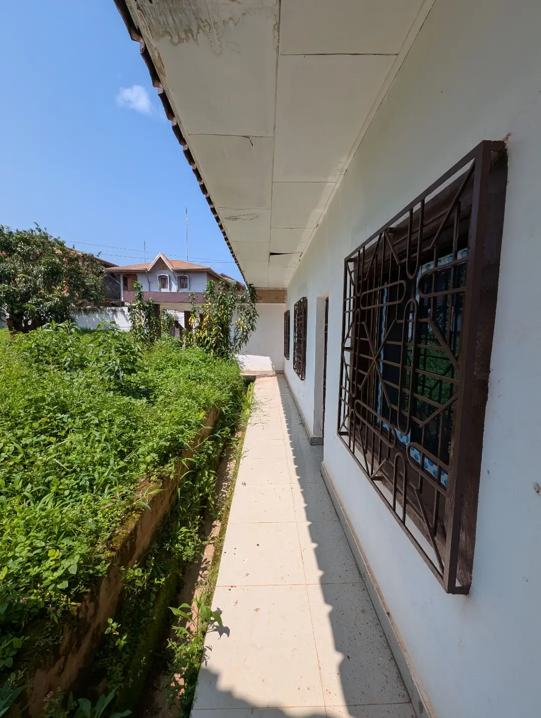 Maison moderne à louer à Bafoussam Madelon - Image 4