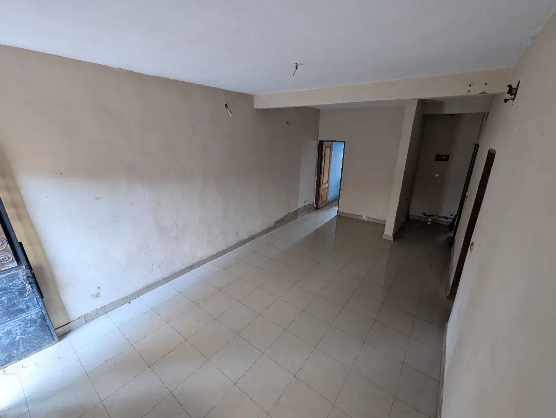 Appartement moderne à louer à Bafoussam Toket - Image 4