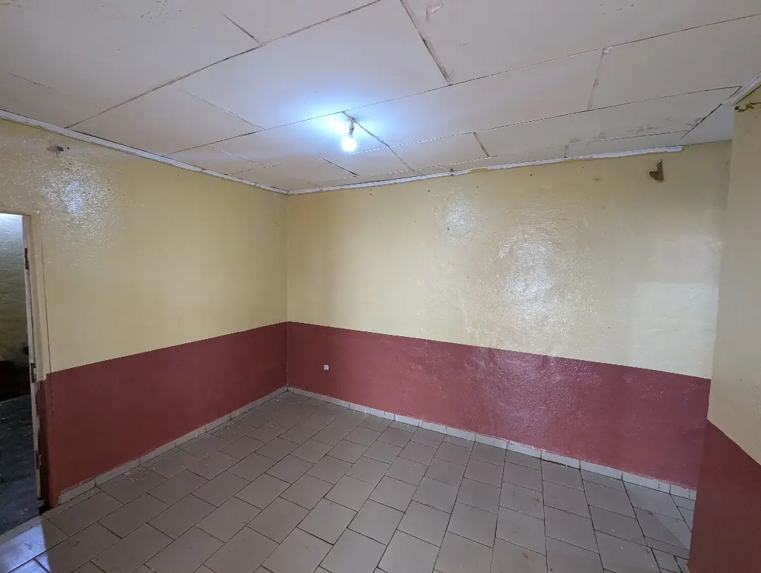 Appartement moderne à louer à Bafoussam Banengo - Image 4
