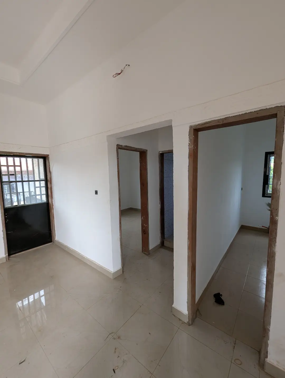 Studio moderne à louer à Bafoussam Entre Domicile Tankou - Image 4