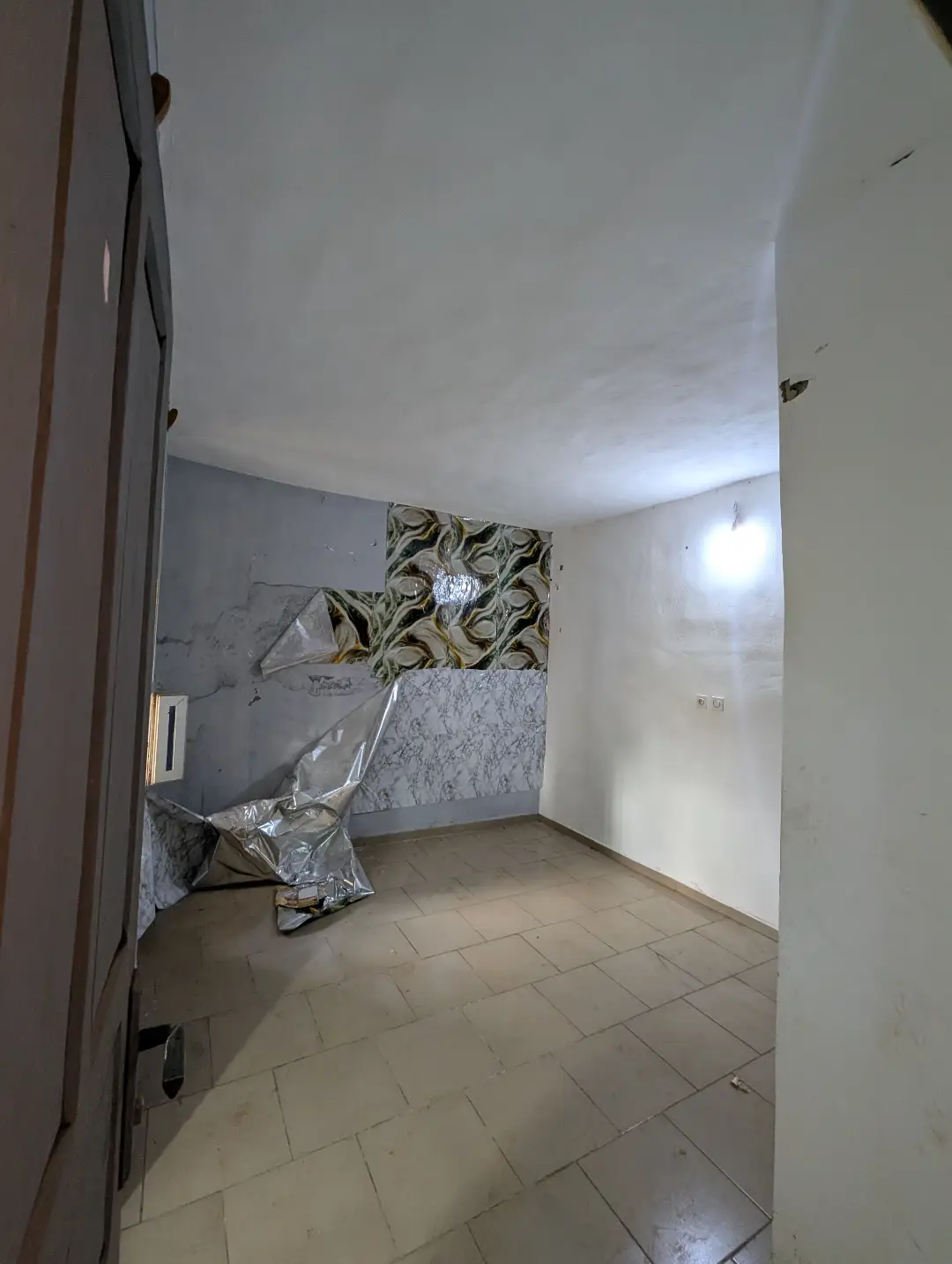 Chambre moderne à louer à Bafoussam 2eme Carrefour Eveche - Image 4