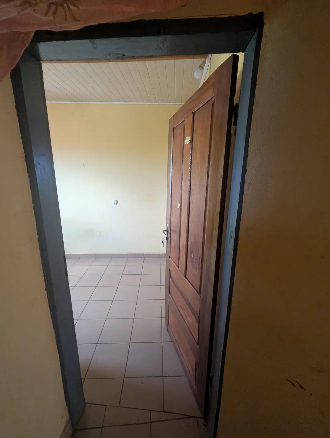 Chambre moderne à louer à Bafoussam Camp Zoa - Image 4