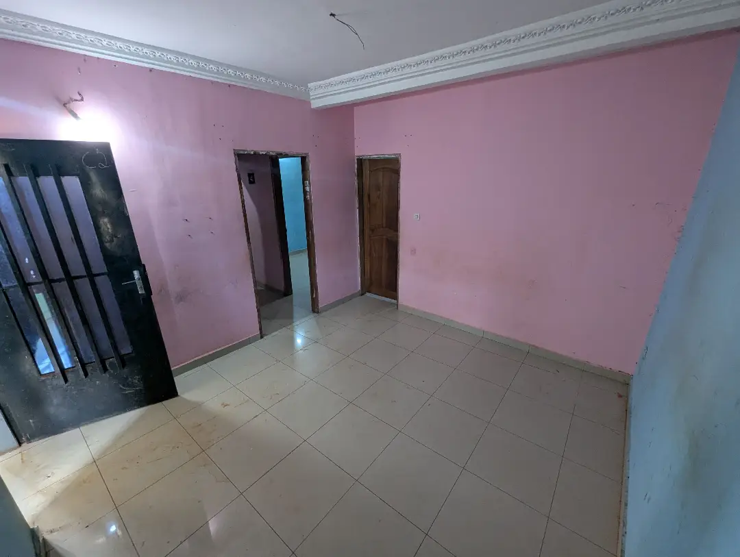 Appartement moderne à louer à Bafoussam Ta'a Mbah - Image 4