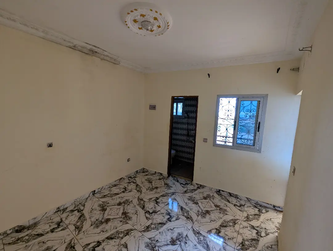 Chambre moderne à louer à Bafoussam Socada - Image 4