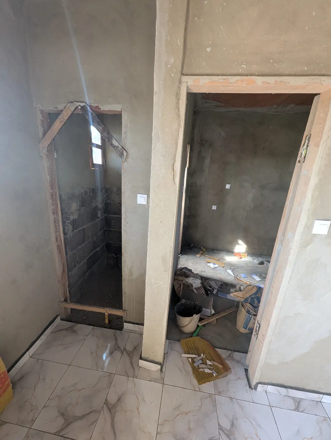 Studio moderne à louer à Bafoussam Carrefour Congelcam (toket) - Image 4