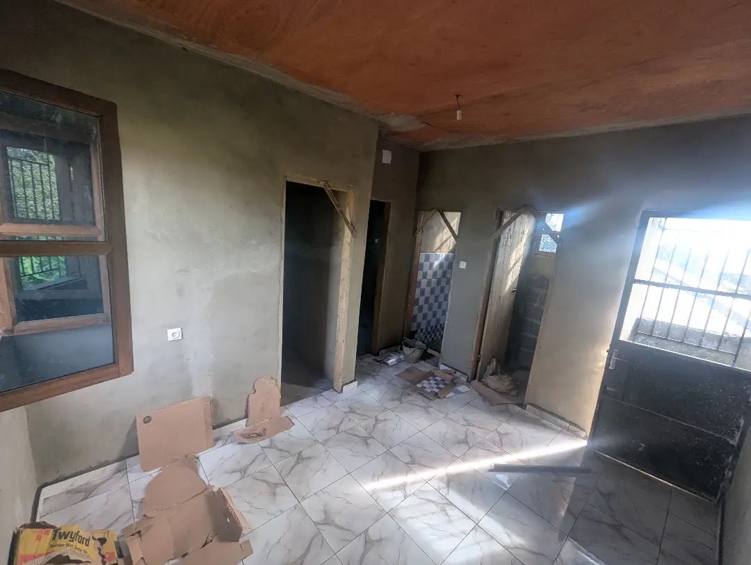 Appartement moderne à louer à Bafoussam Carrefour Congelcam (toket) - Image 4