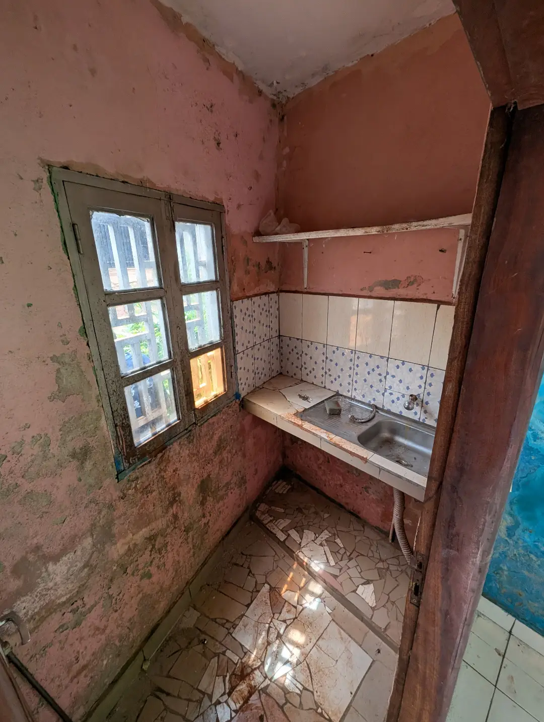 Studio moderne à louer à Bafoussam Entree De La Ville - Image 4