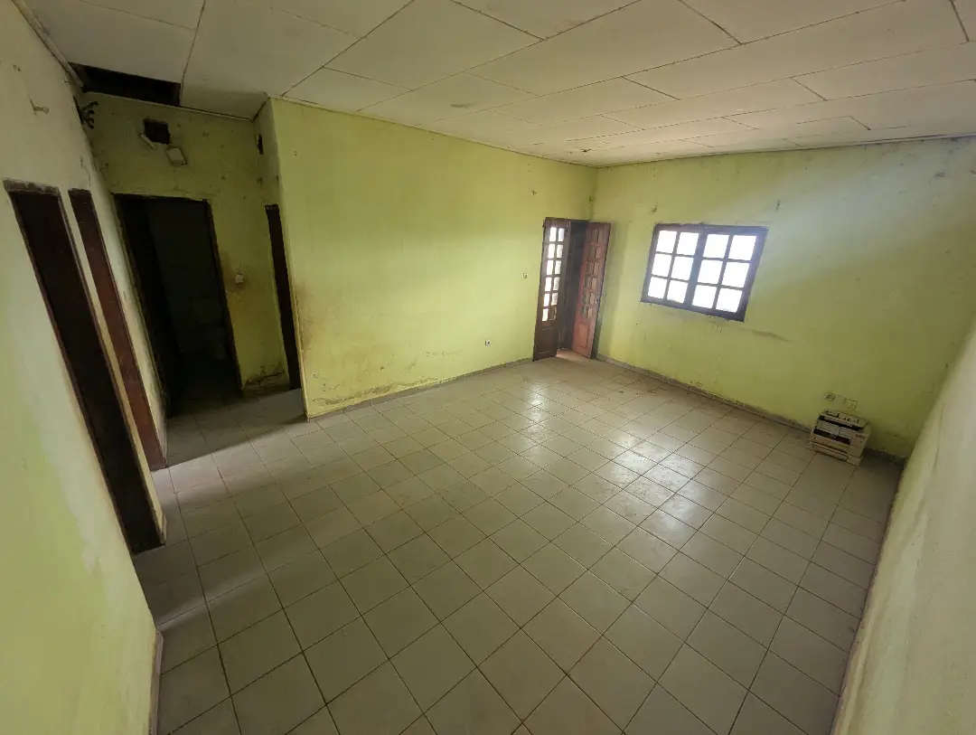 Appartement moderne à louer à Bafoussam Mairie Rural - Image 4