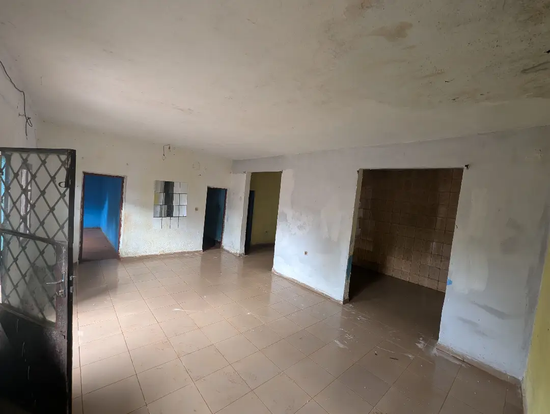 Maison moderne à louer à Bafoussam Tamdja - Image 4