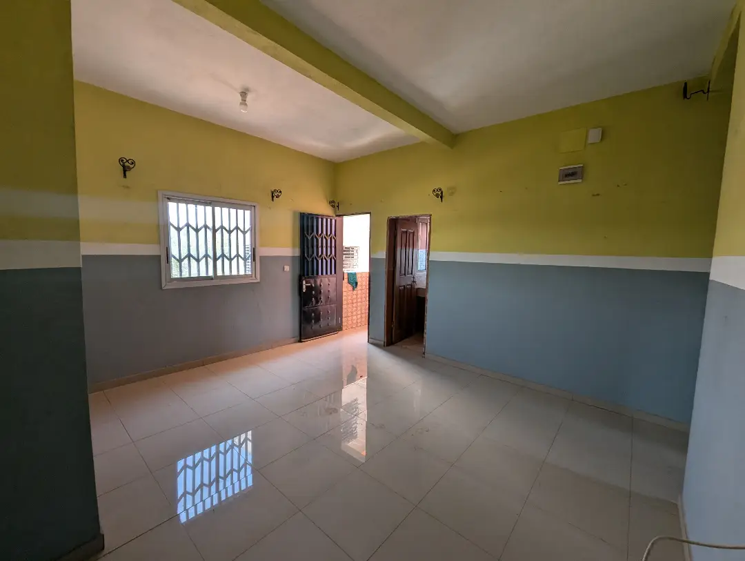 Appartement moderne à louer à Bafoussam Tama - Image 4