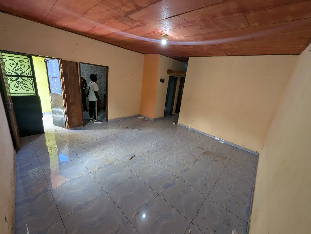 Appartement moderne à louer à Bafoussam Mairie Rural - Image 4
