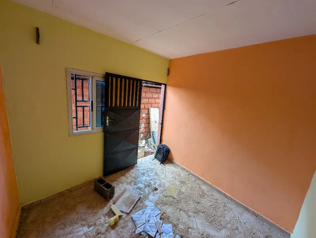 Chambre à louer à Bafoussam Ta'a Mbah - Image 4
