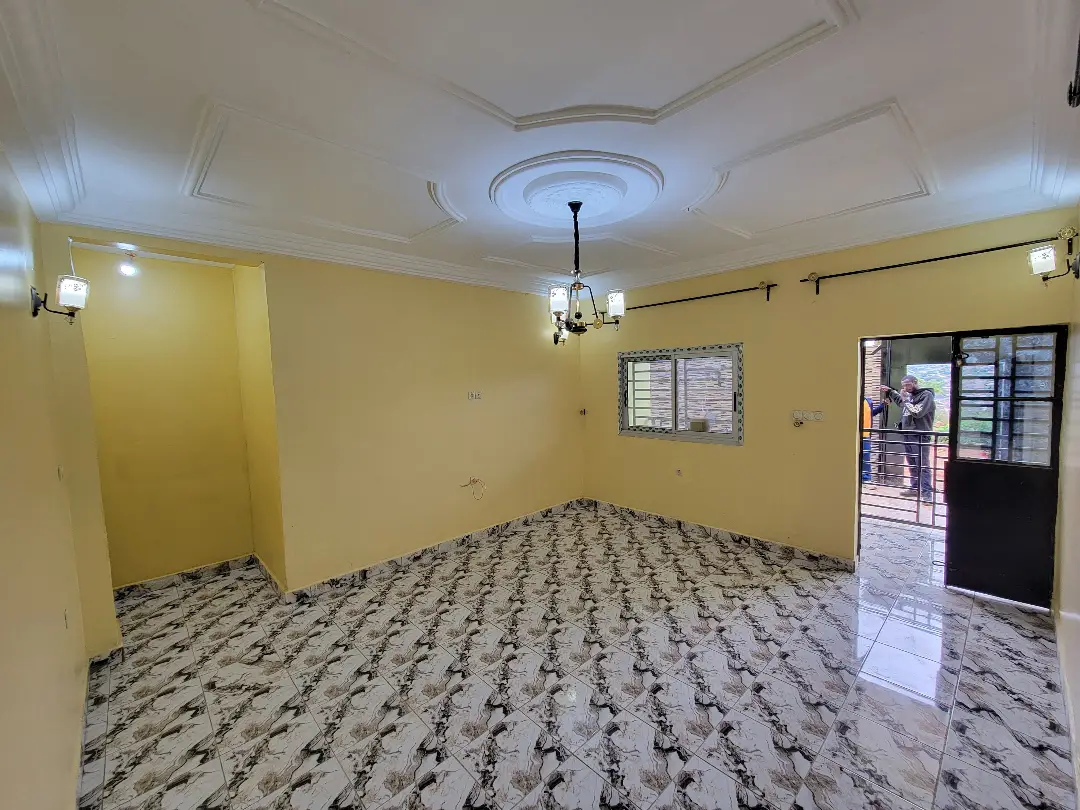 Studio moderne à louer à Bafoussam Ngouache I - Image 5