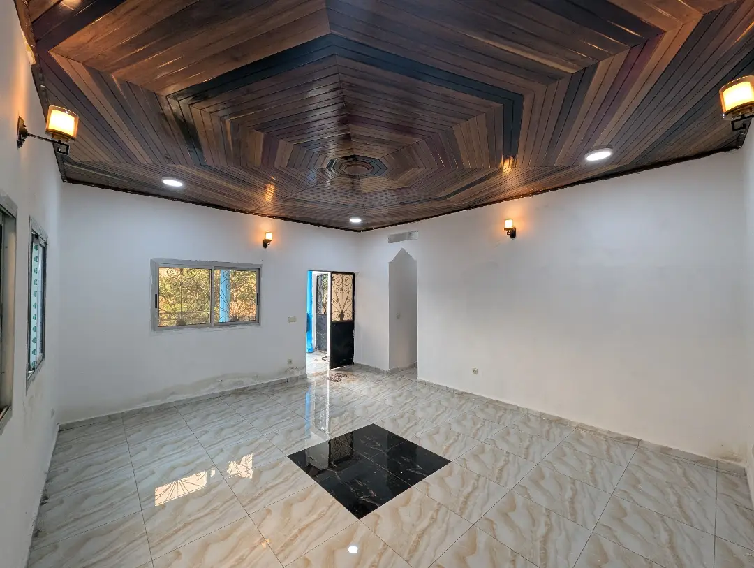 Appartement moderne à louer à Bafoussam 3eme Carrefour Eveche - Image 5