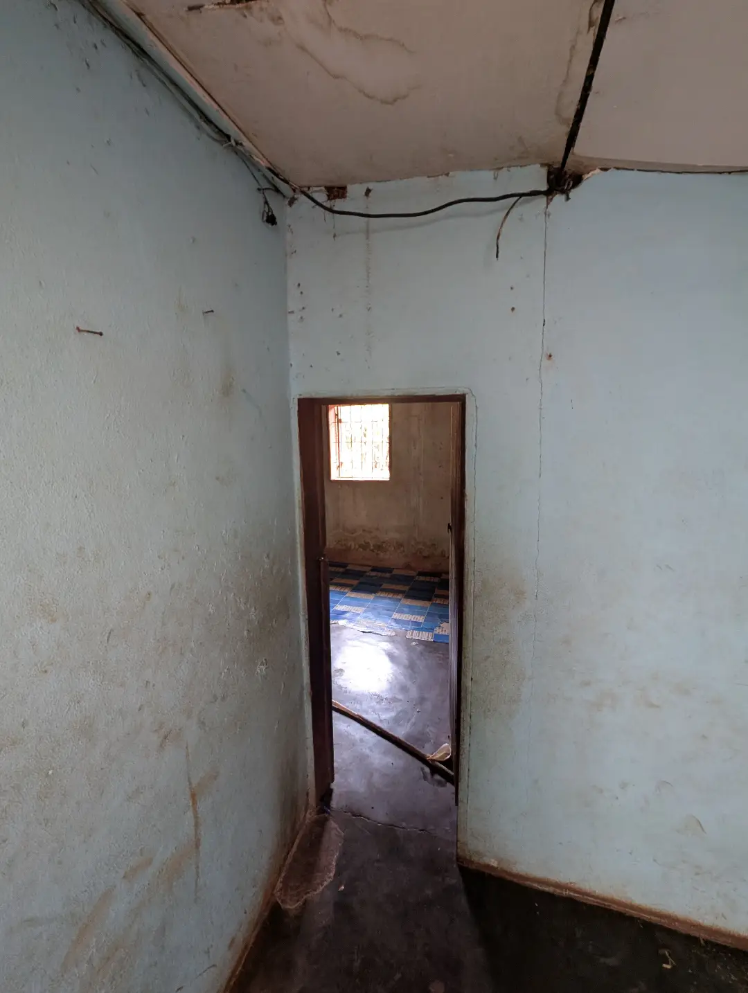 Studio  à louer à Bafoussam Toungang - Image 5