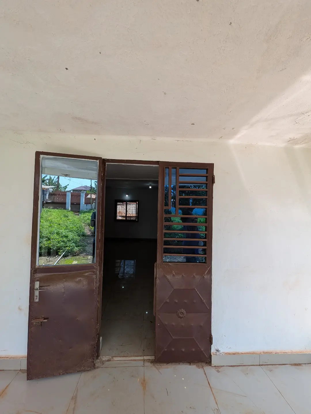 Maison moderne à louer à Bafoussam Madelon - Image 5