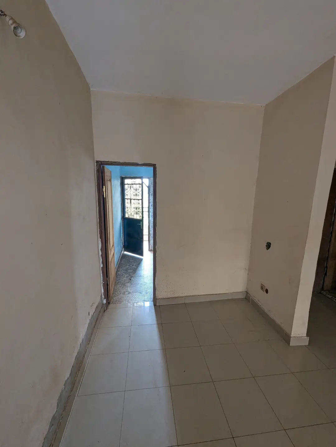 Appartement moderne à louer à Bafoussam Toket - Image 5