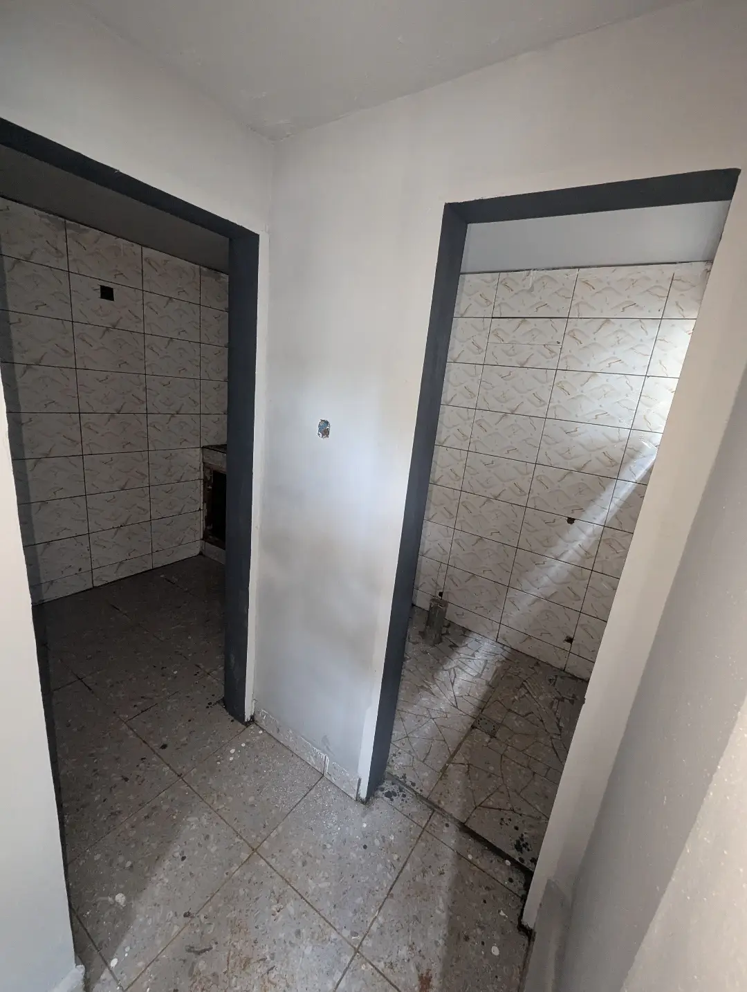 Chambre moderne à louer à Bafoussam Carrefour Canne Tpo - Image 5