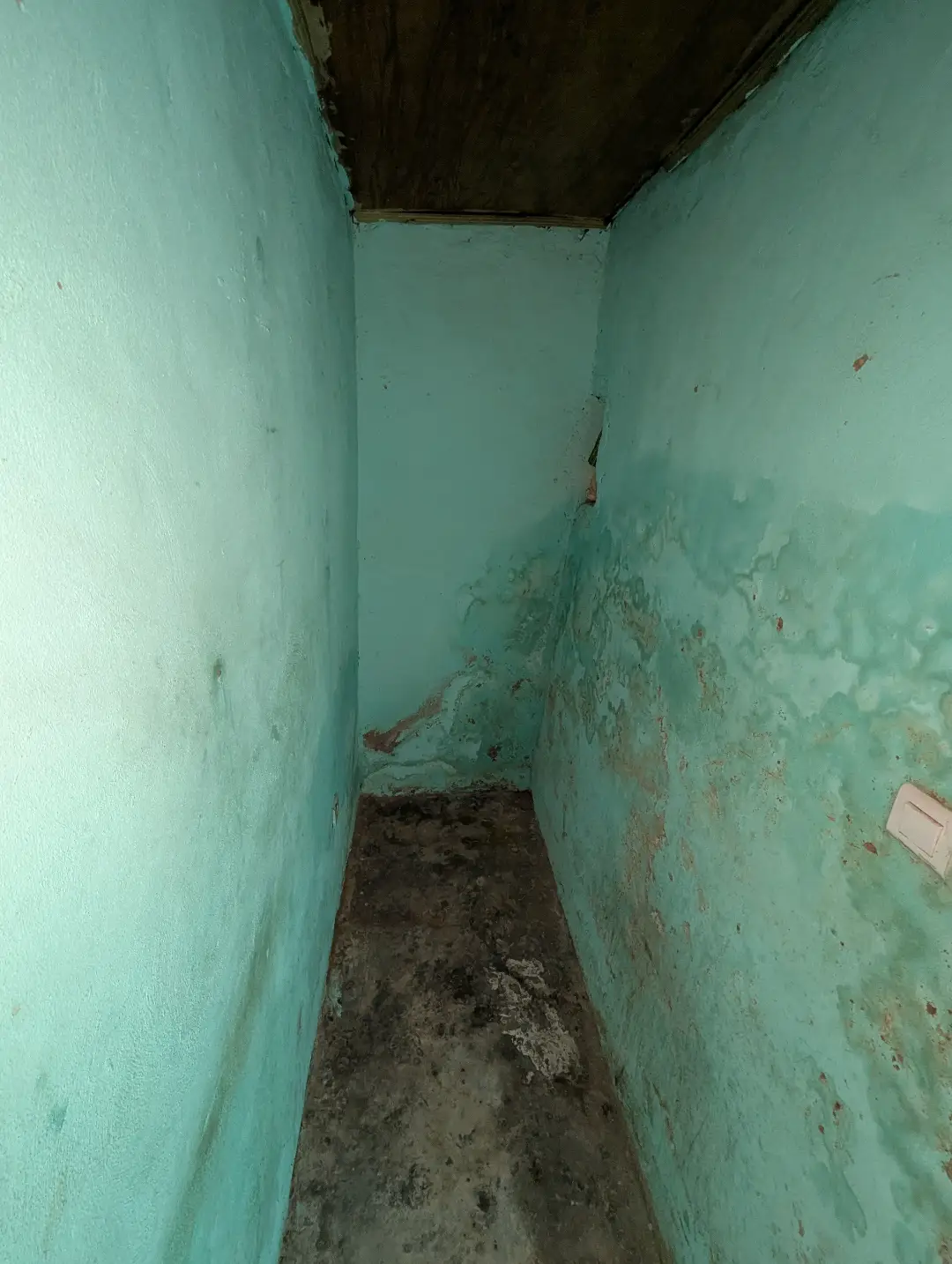 Studio moderne à louer à Bafoussam Djeumoun - Image 5