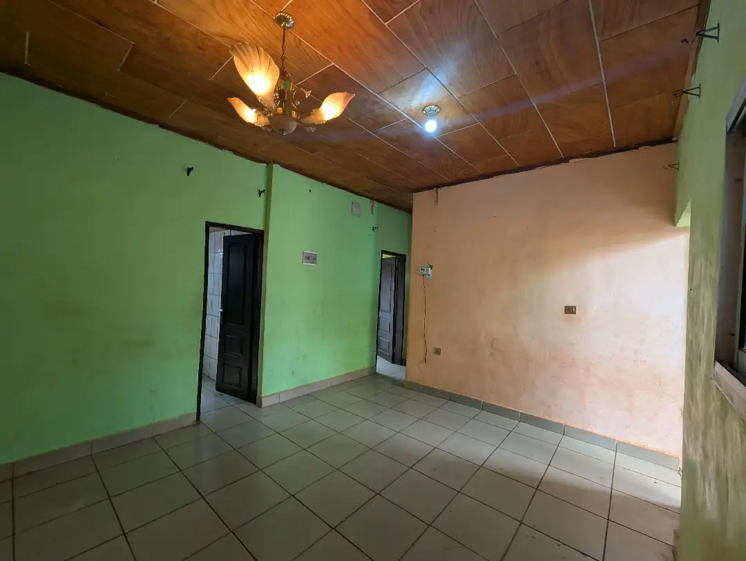 Appartement moderne à louer à Bafoussam Boulevard Eveche - Image 5