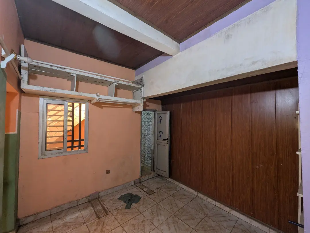 Chambre moderne à louer à Bafoussam Stade Municipal - Image 5