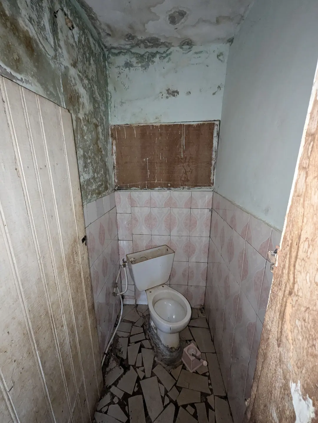 Chambre moderne à louer à Bafoussam Ngouache I - Image 5
