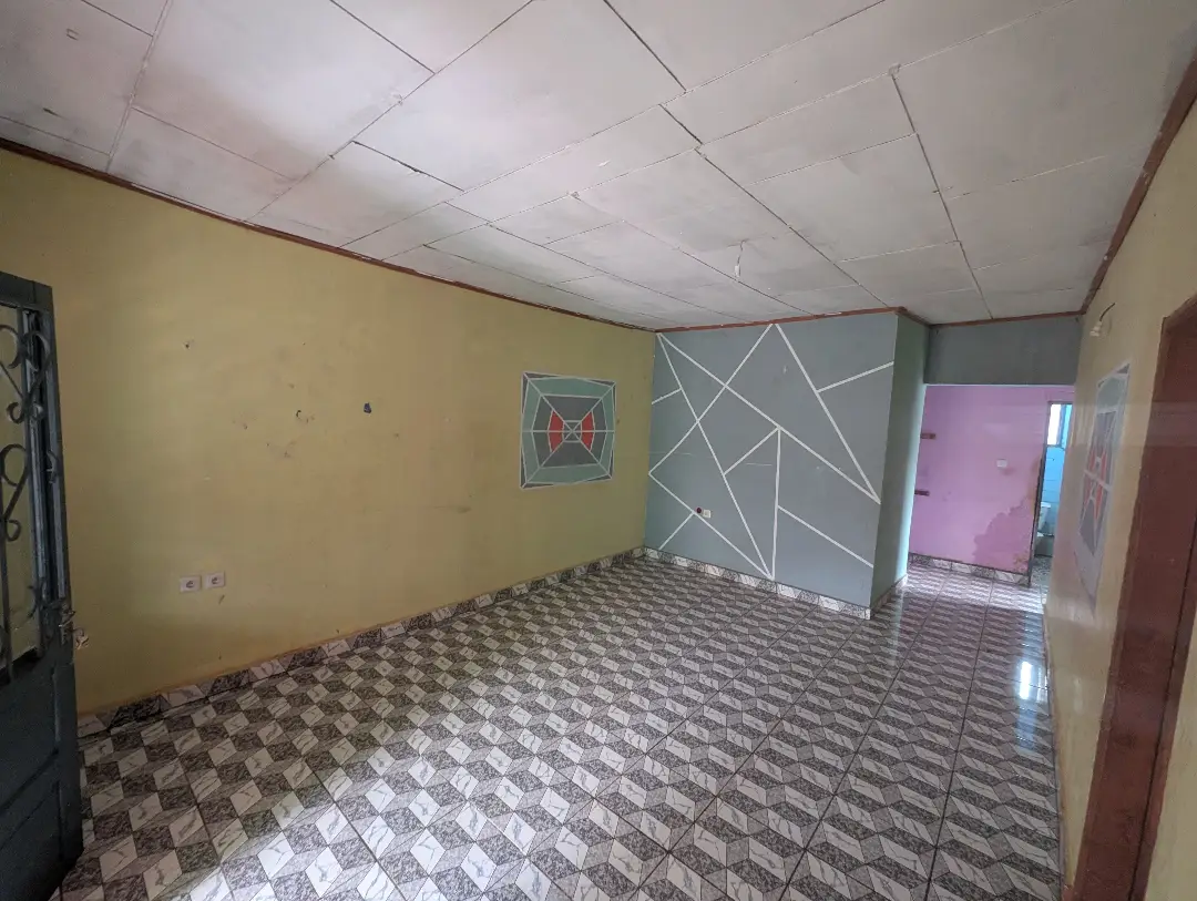 Appartement moderne à louer à Bafoussam Gabon Bar - Image 5