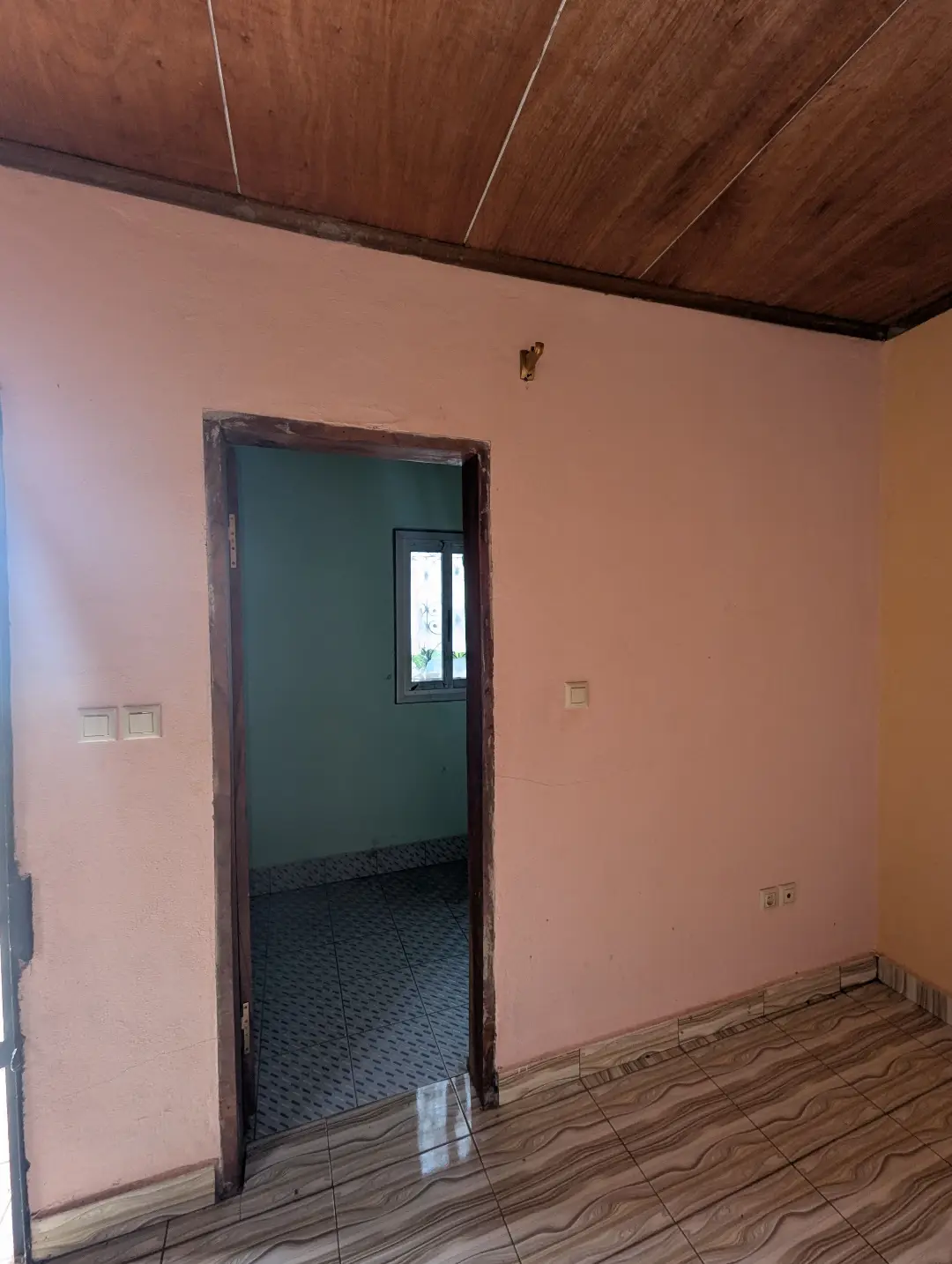 Studio moderne à louer à Bafoussam Toket (lycee) - Image 5