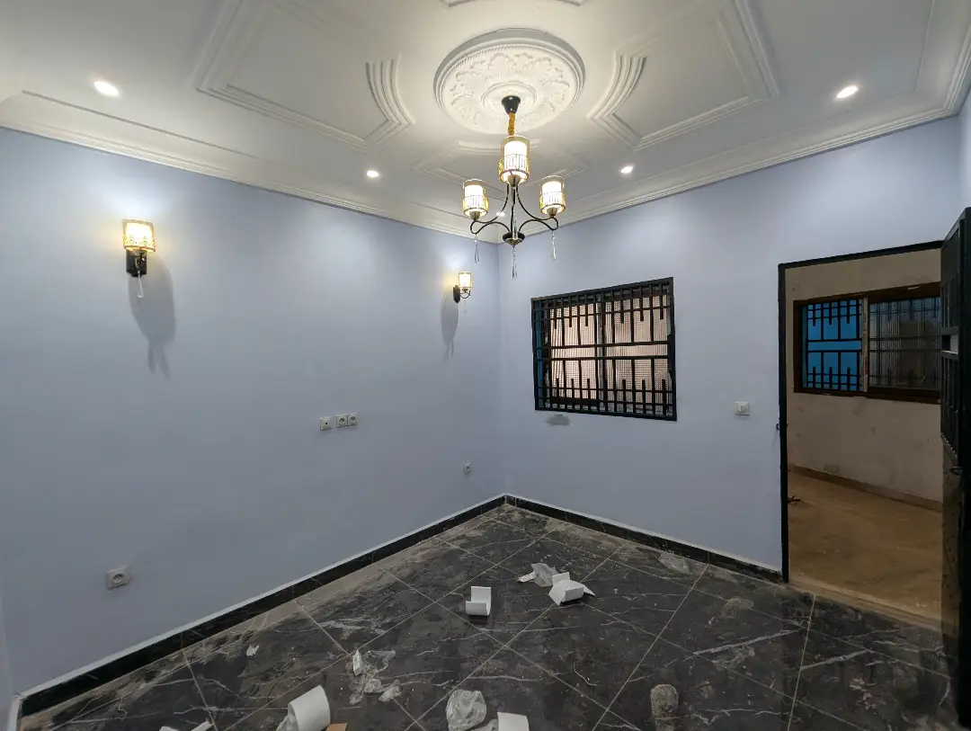 Studio moderne à louer à Bafoussam Maeture - Image 5