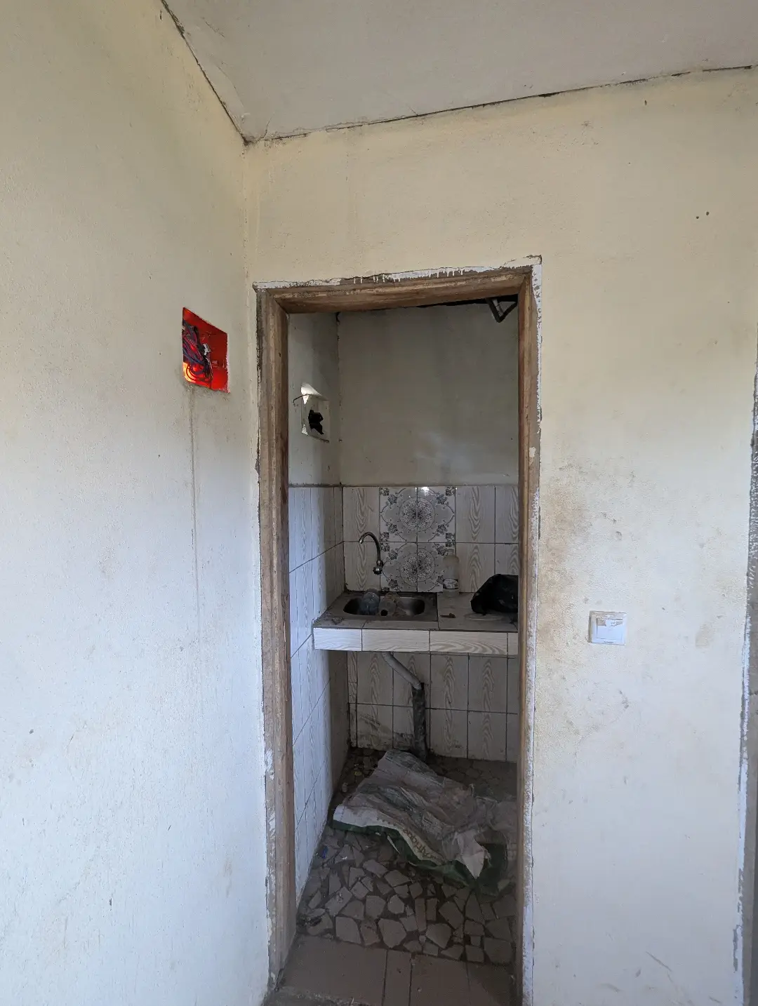 Studio moderne à louer à Bafoussam Petit Paris - Image 5