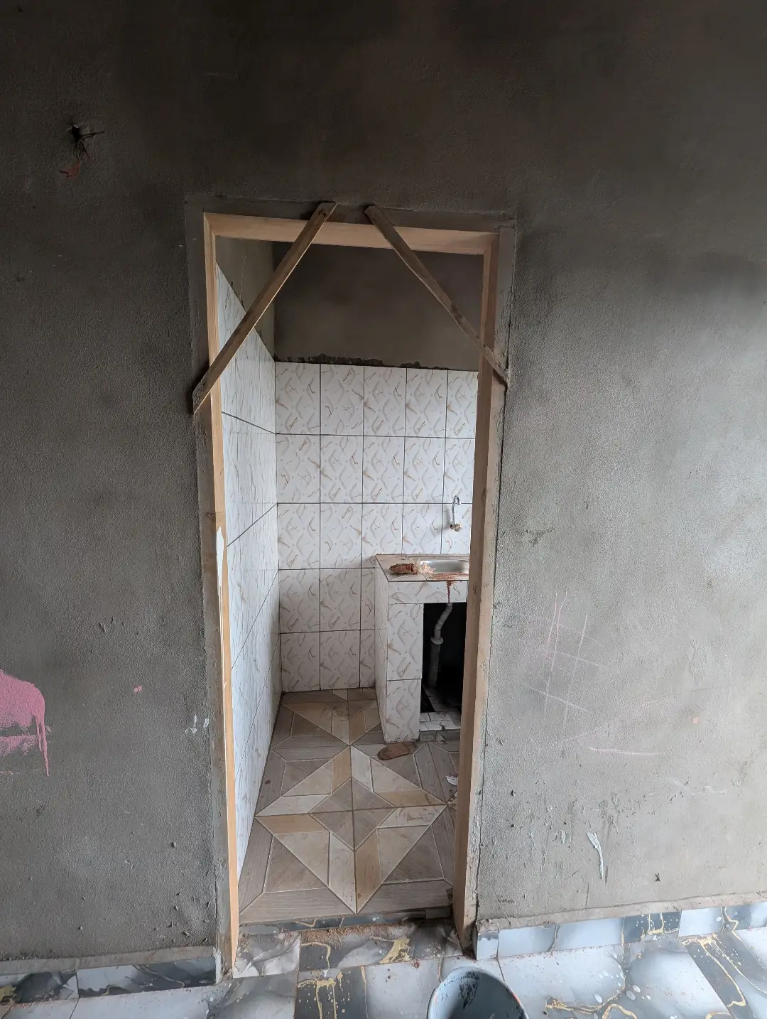 Studio moderne à louer à Bafoussam Carrefour Saint Thomas - Image 6