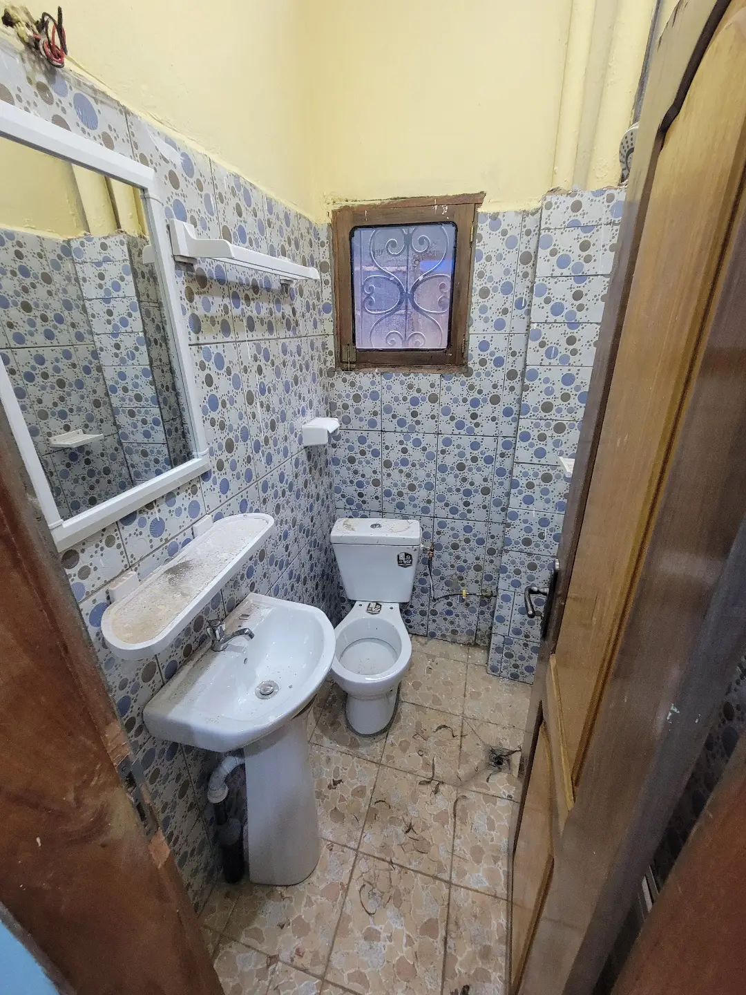 Appartement moderne à louer à Bafoussam Fin Goudron Toket - Image 6