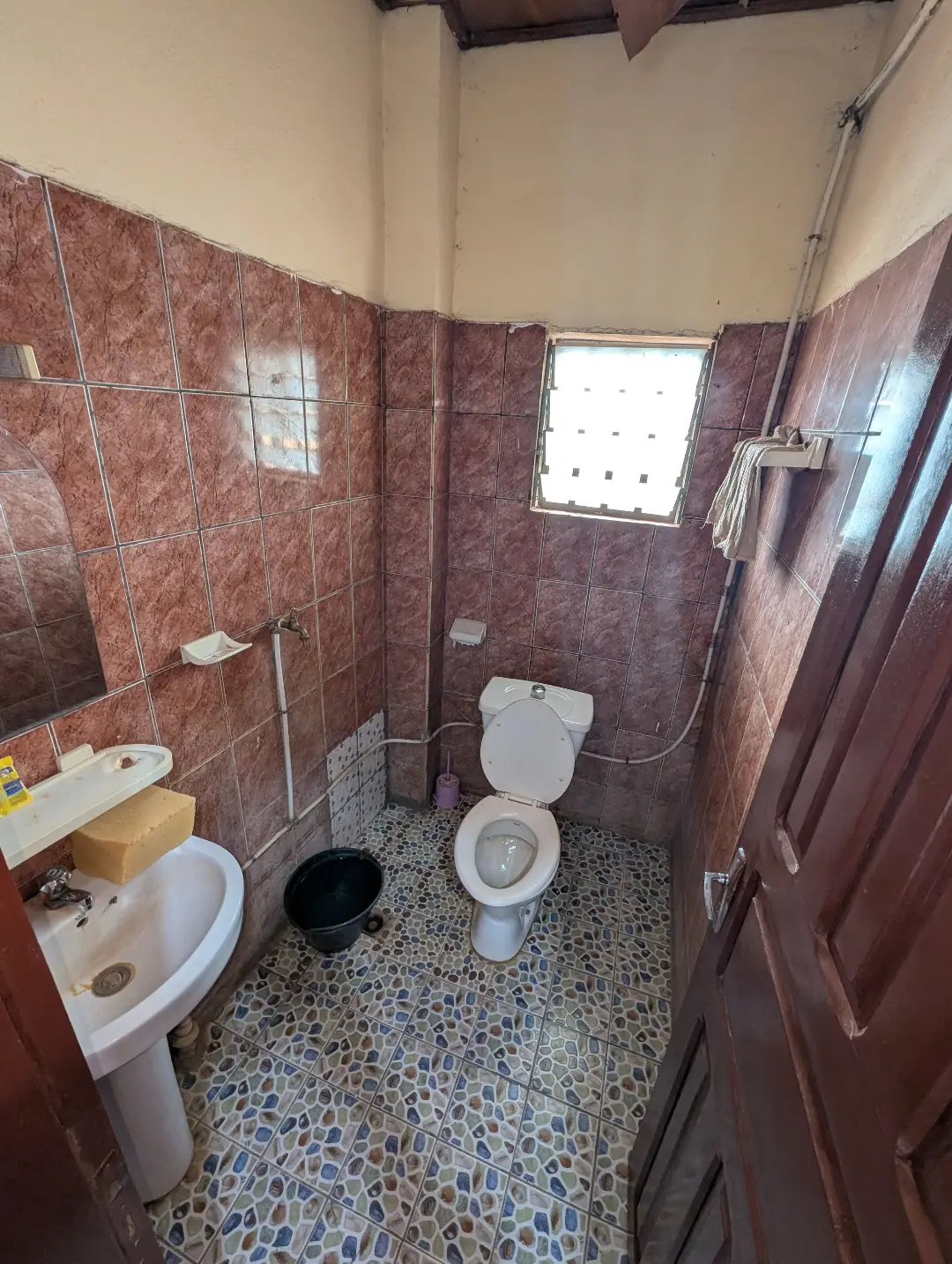 Appartement moderne à louer à Bafoussam Quartier Haoussa - Image 6