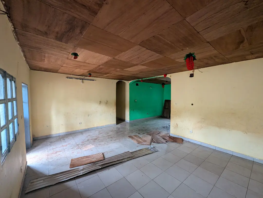 Maison moderne à louer à Bafoussam Boulevard Eveche - Image 6